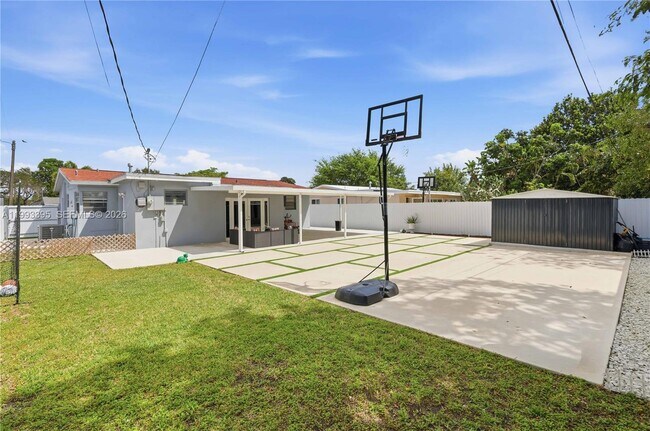 Building Photo - 7390 Cleveland St