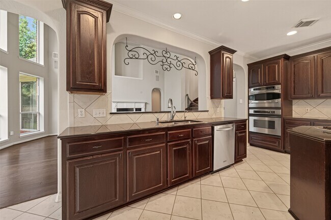 Building Photo - 8110 Clearwater Crossing