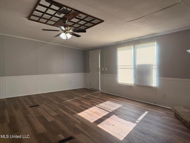 Building Photo - 103 Cedar Ridge Blvd