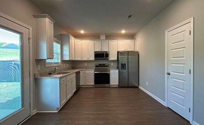 Building Photo - 1027 Echo Rdg Rd