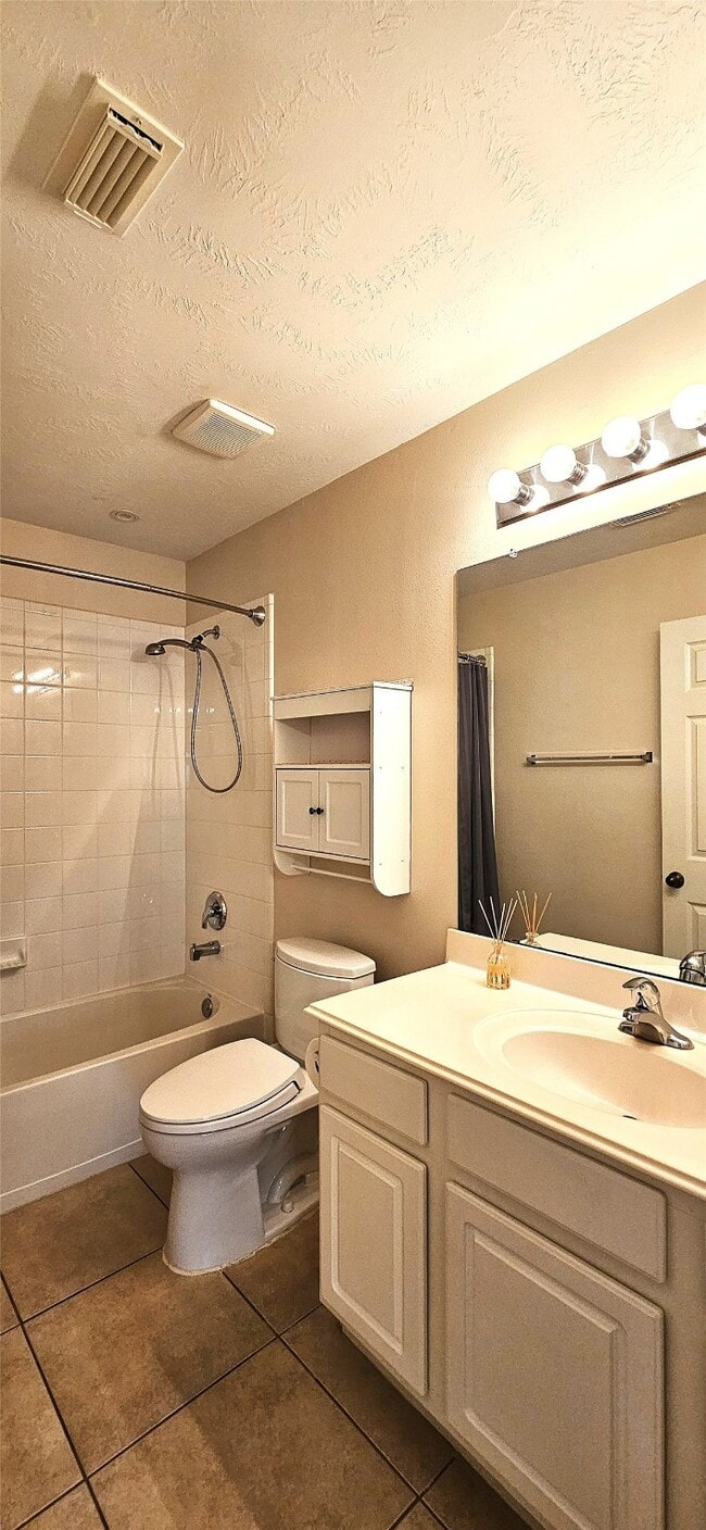 Building Photo - 13415 Highland Park Ct