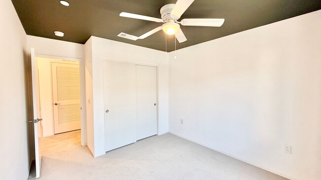 Building Photo - 320 Citrine Trl