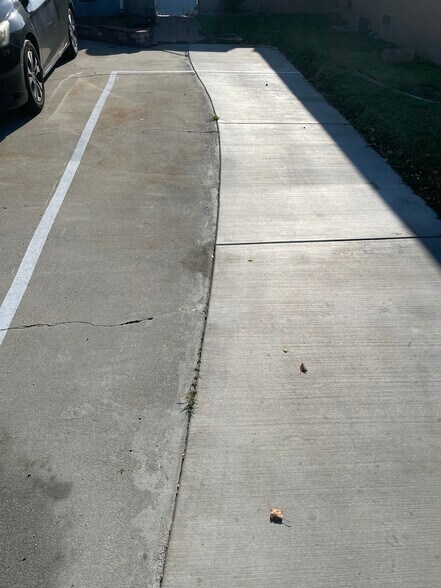 Parking Spot - 6310 Indiana Ave