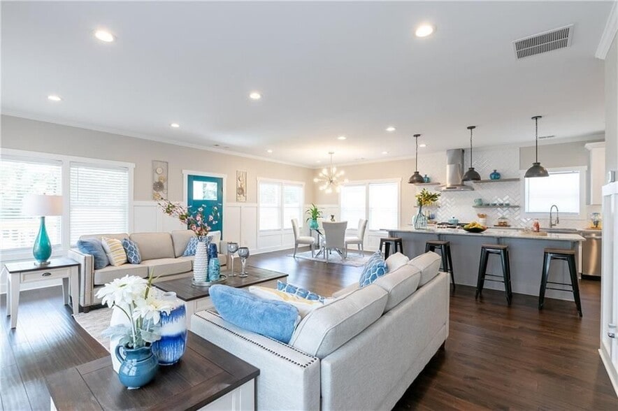 Building Photo - 202 Haygood Ave SE