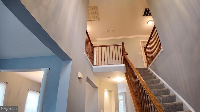 Building Photo - 12405 Milestone Manor Ln