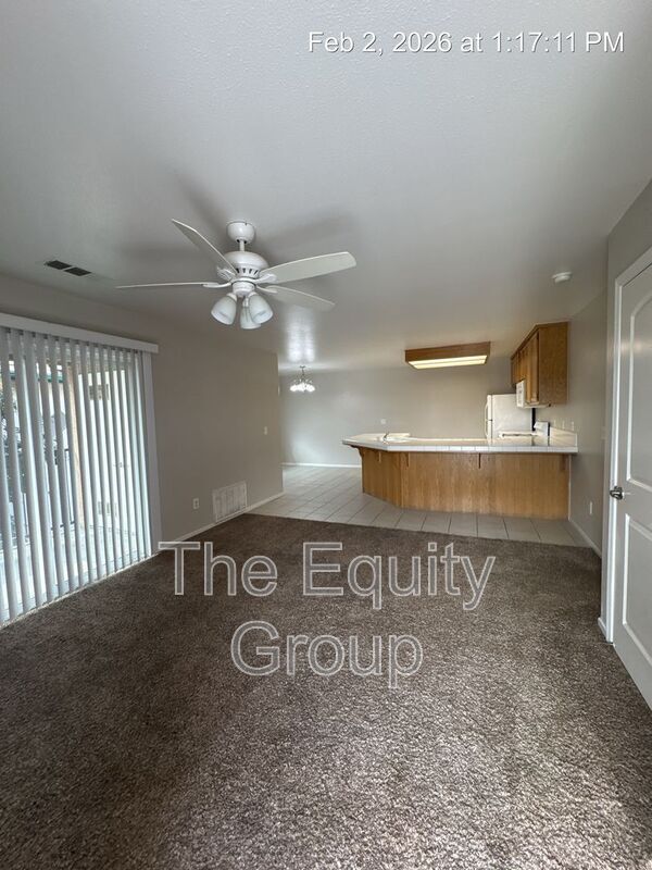 Building Photo - 2547 W Lark Ave