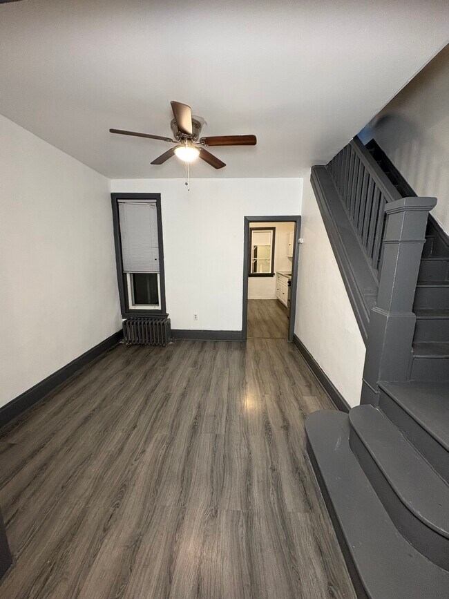 Building Photo - 3656 Jasper St