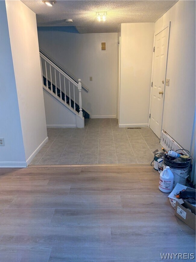 Building Photo - 141 Draden Ln