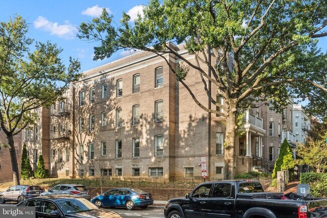 Building Photo - 1106 Columbia Rd NW