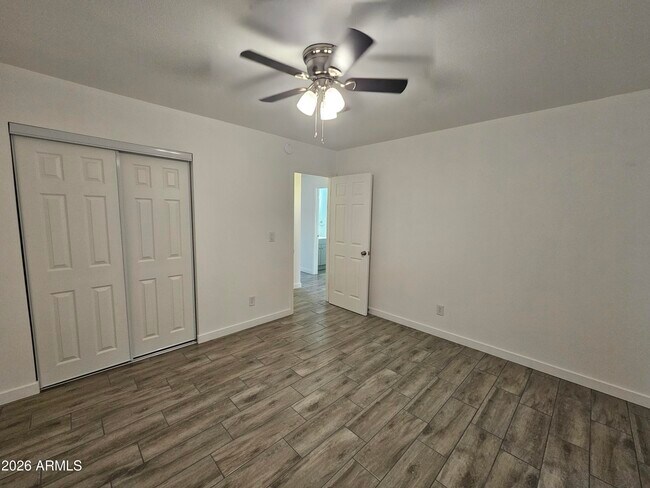 Building Photo - 4731 E Caballero St