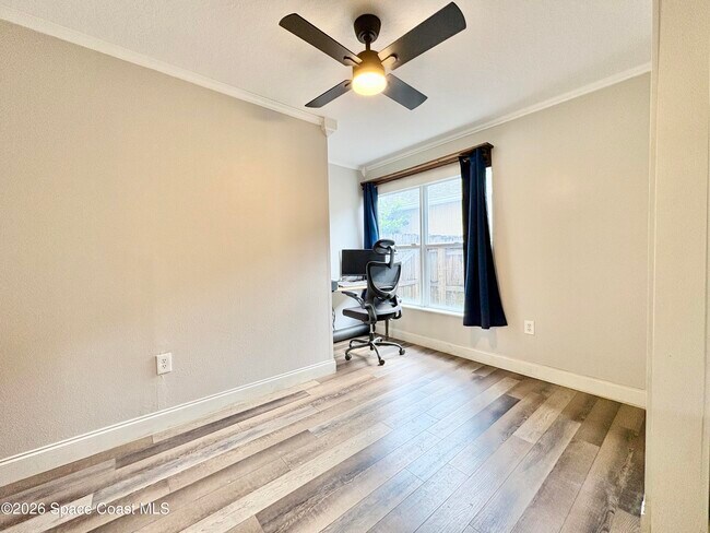 Building Photo - 2015 Canopy Dr