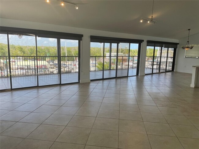 Building Photo - 26 S Exuma Rd