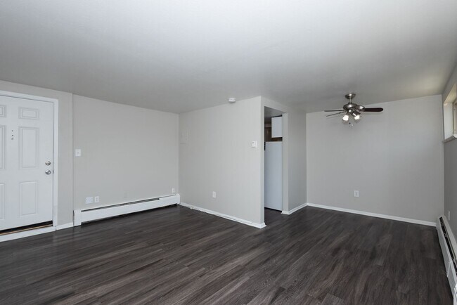 Building Photo - 809 N Dexter St