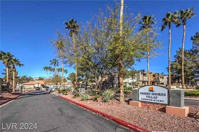 Building Photo - Beautiful South Shores Gated Community. 1st Floor unit. 2 beds. 2 baths.