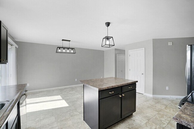 Building Photo - COMING SOON!!!