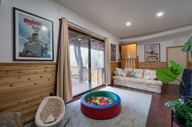 Building Photo - 16717 Quail Pl