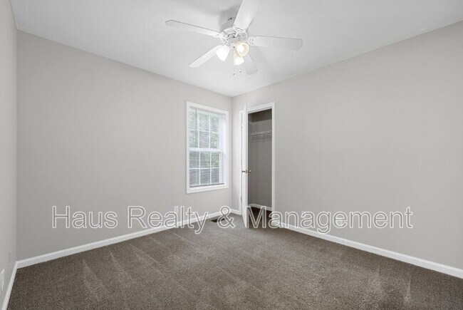 Building Photo - 1109 Gunpoint Dr