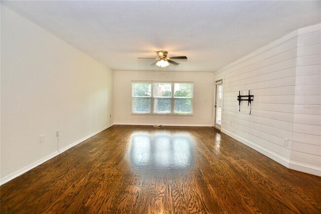 Building Photo - 895 Normandy Trace Rd