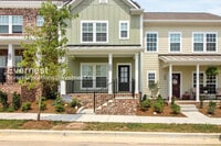 Building Photo - 809 Goswell Dr