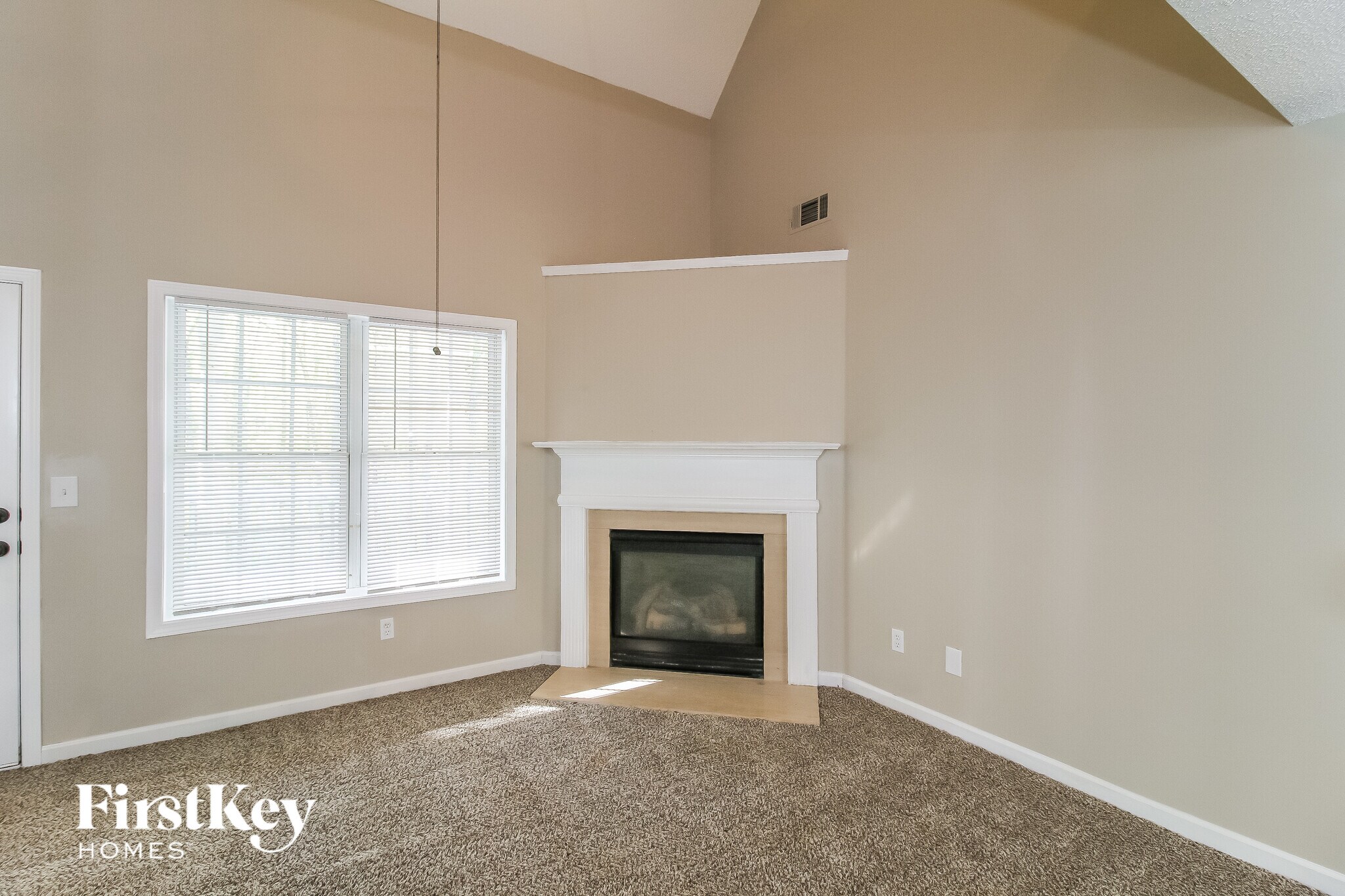 Building Photo - 531 Judith Court.