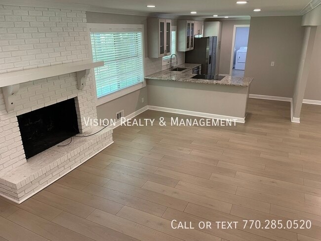 Building Photo - 4125 Flat Shoals Rd