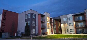 Building Photo - 875 S Depot St