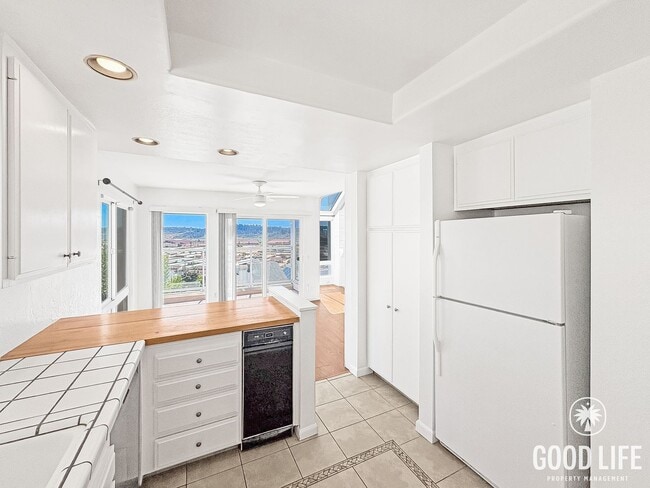 Building Photo - Hilltop Retreat with Ocean Breezes, natural light, and panoramic views