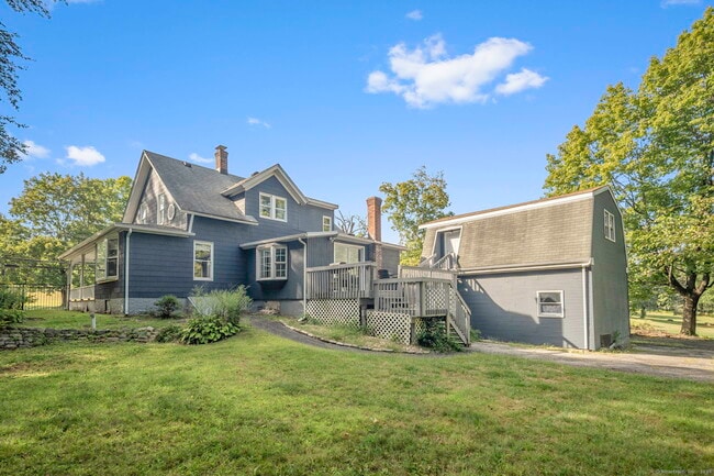 Building Photo - 884 Highland Ave