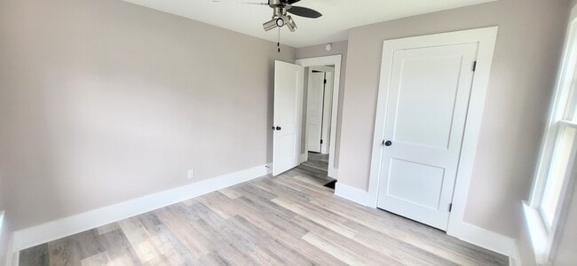 Building Photo - 2008 N Anthony Blvd