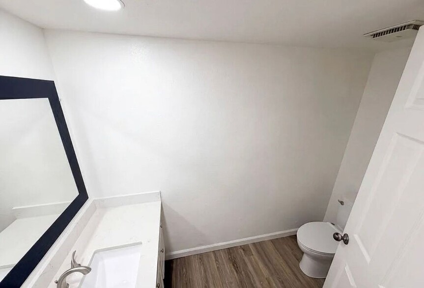 Building Photo - 1338 Cll Galante