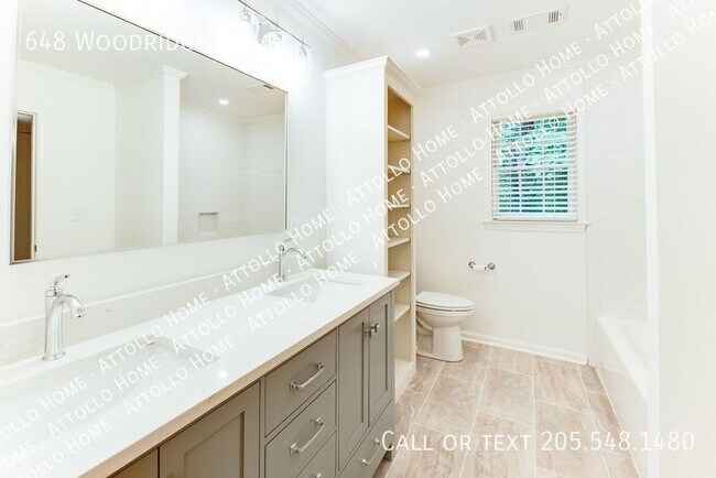 Building Photo - 648 Woodridge Dr