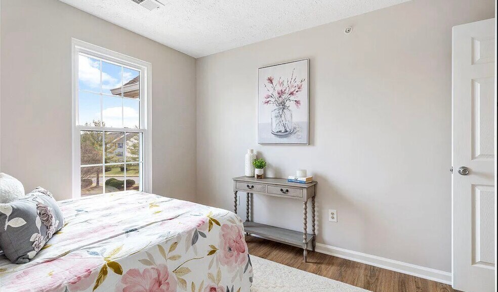 bedroom - 5640 Wade Ct