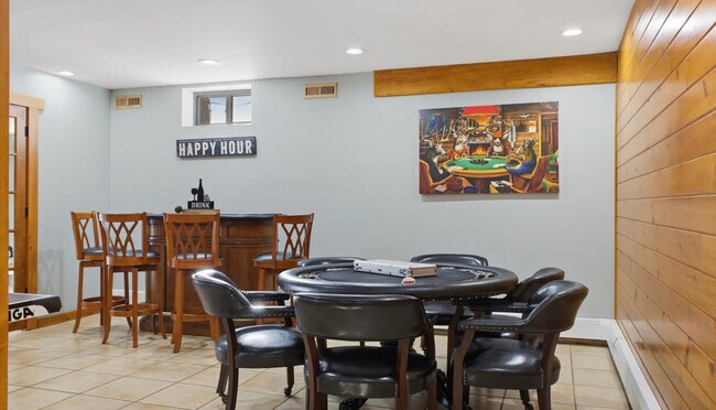 Building Photo - 241 Campbell Rd