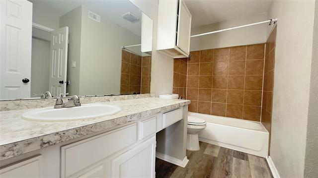 Building Photo - 9601 Forest Ln