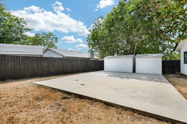 Building Photo - ***APPLICATION CURRENTLY UNDER REVIEW***Co...
