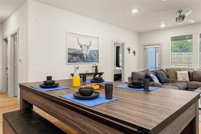 Building Photo - 10513 Defender Trl