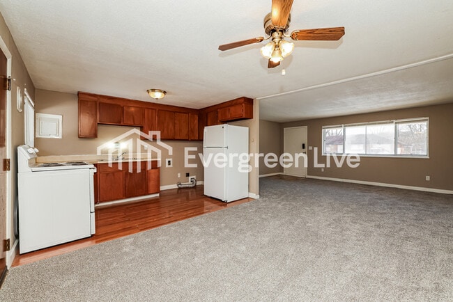 Building Photo - 4795 Rolling St