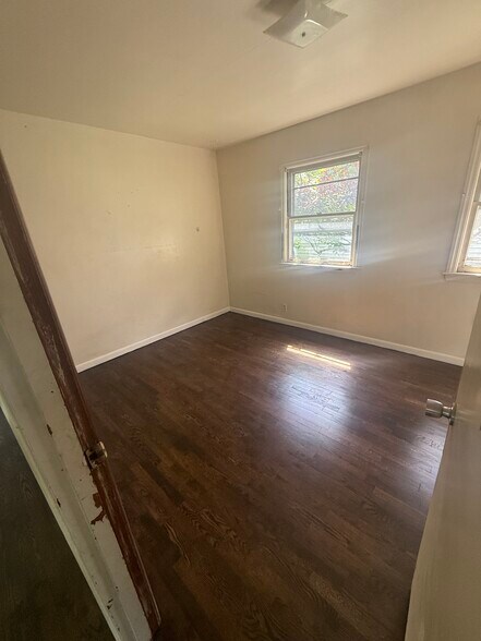 Building Photo - 139 Van Armon Ave