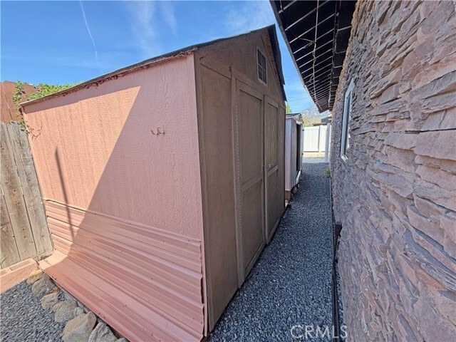 Building Photo - 621 E Pine St