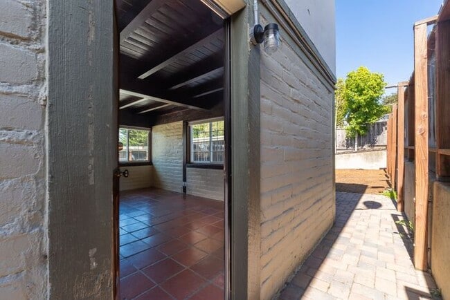 Building Photo - Pacific Grove Coastal Cottage – 2 Bedroom