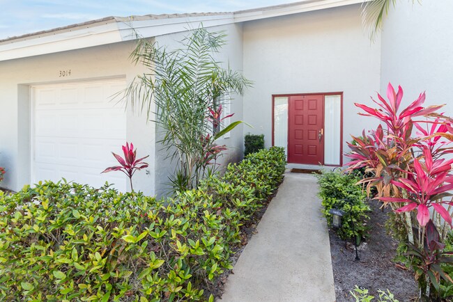 Building Photo - 3014 SW Westlake Cir