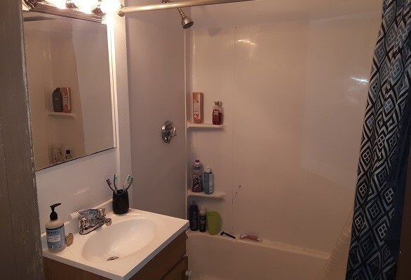 Building Photo - 38 Middle St