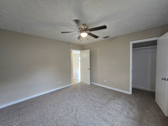 Building Photo - Rent Ready- Westside Duplex