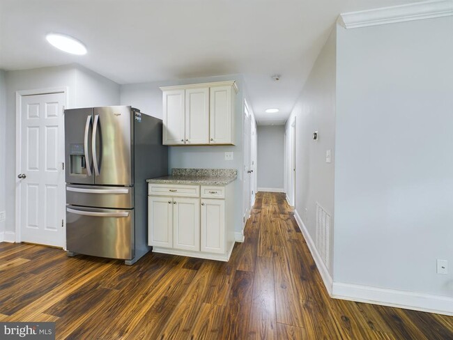 Building Photo - 2232 Aquia Dr