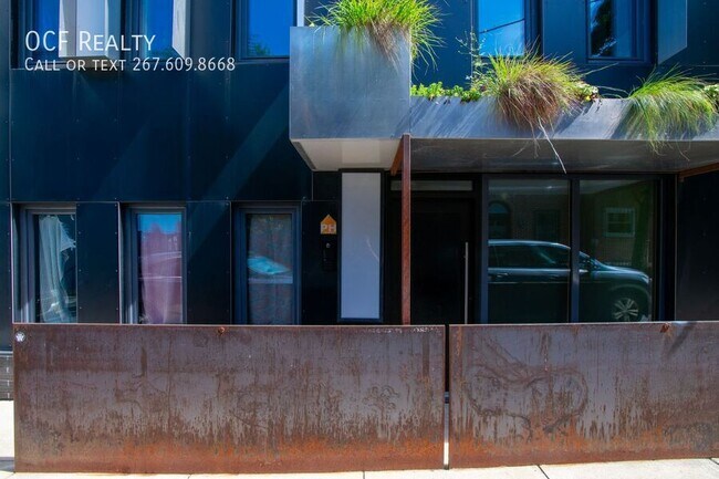 Building Photo - 152 W Laurel St