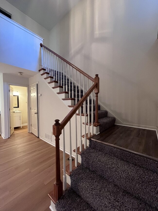 Building Photo - 4024 Palmetto Dr