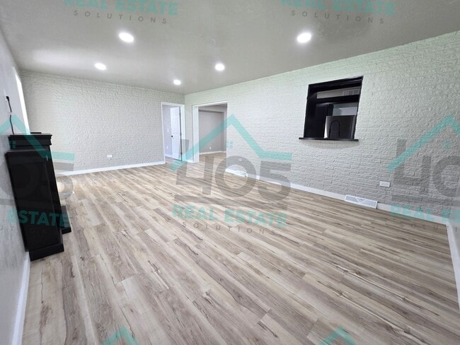 Building Photo - 3 Bedroom near Tinker AFB