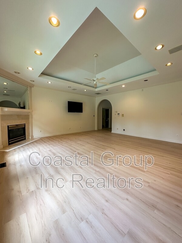 Building Photo - 1661 Spring House Trail