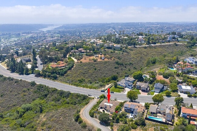 Building Photo - 7118 El Fuerte St