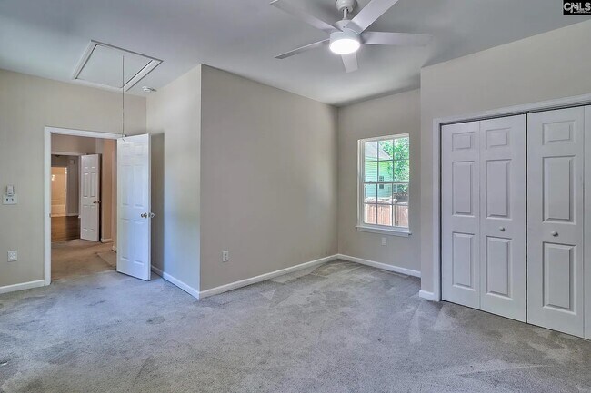 Building Photo - 389 Northwood St